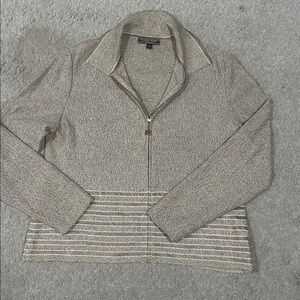 Stunning St John sweater size S EUC